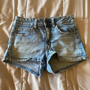 American Eagle Jean Shorts light wash